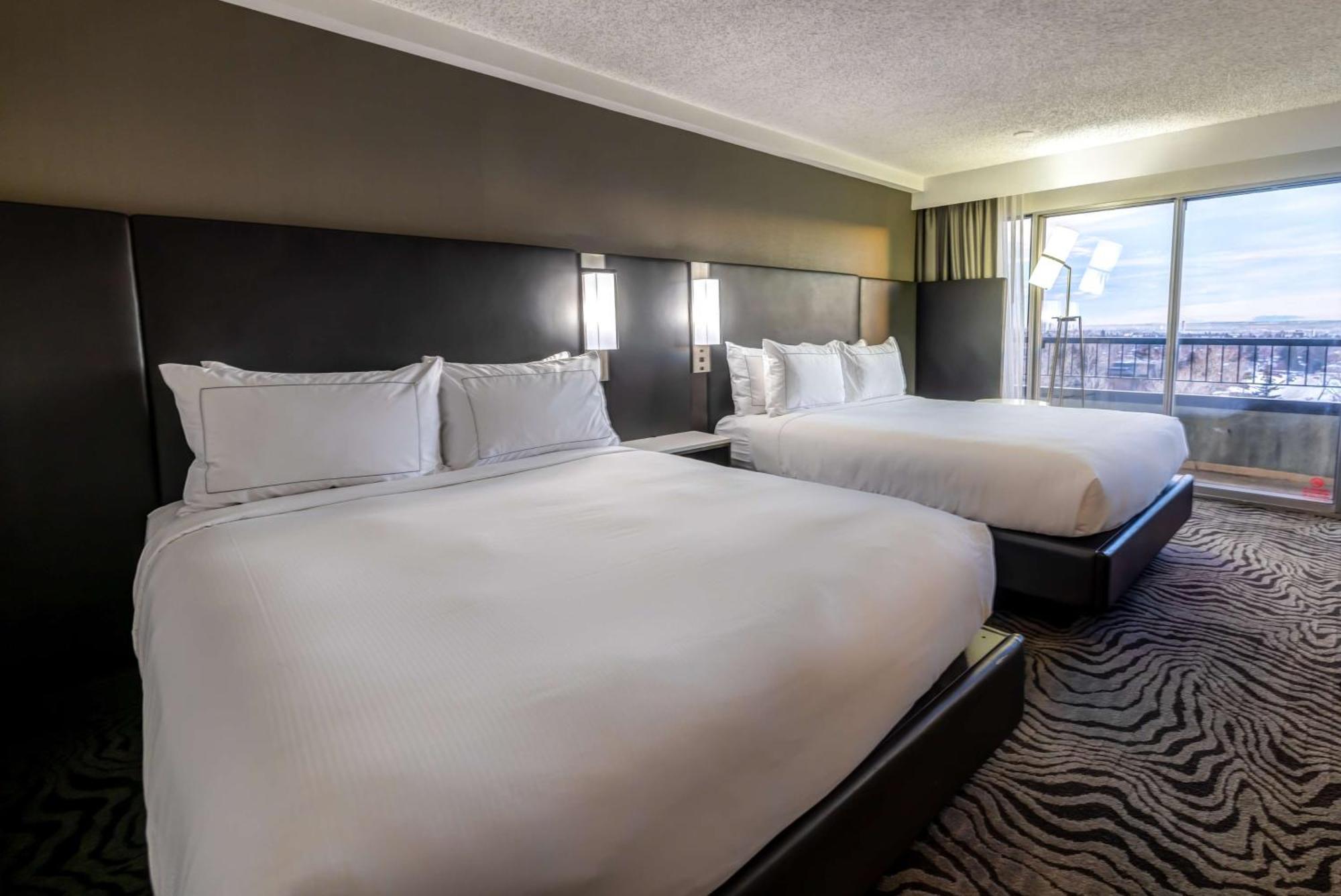 Doubletree By Hilton Calgary North Hotel Eksteriør billede
